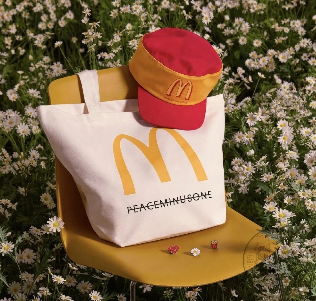 • G-Dragon PEACEMINUSONE x McDonald's Merch | Cap, Bag & Pin Set